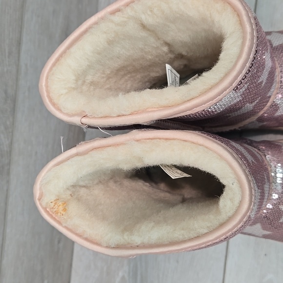 Ugg Australia big girl Pink Star Sequin Boots Sheepskin Shoes Sz 4 - Picture 4 of 14